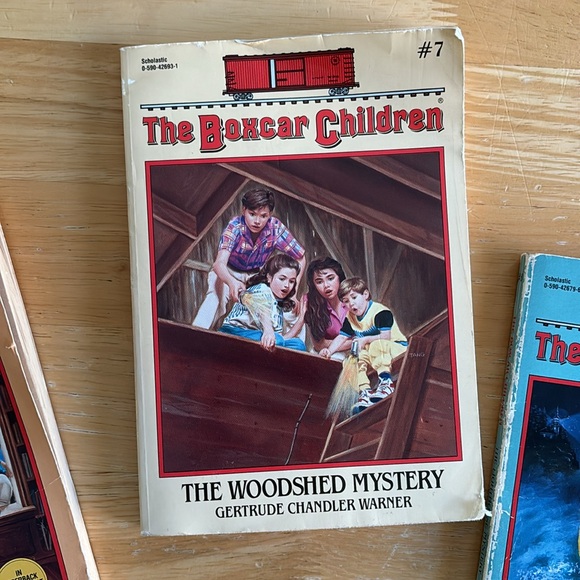 The Boxcar Children paperback book bundle - Picture 3 of 7